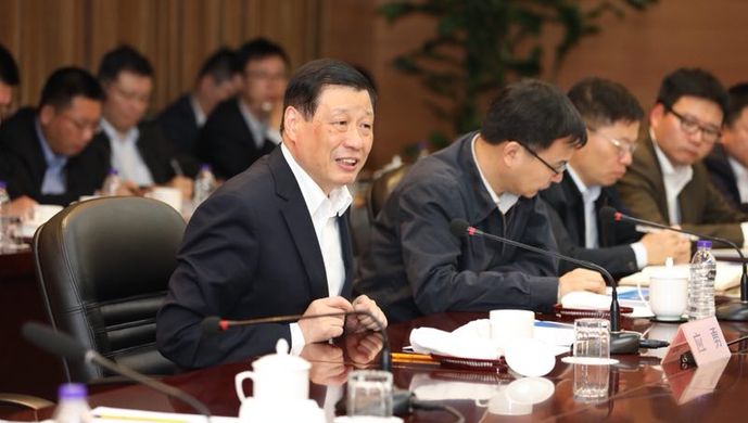 应勇调研利来国际集团：实现可持续发展，成为世界著名汽车集团，还得靠这个