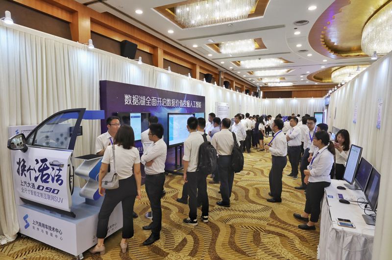 BAT优秀人才降薪也要加入的这个人工智能实验室藏着什么秘密？