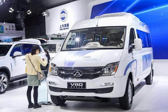 利来国际创新产品“驶入”2017工博会