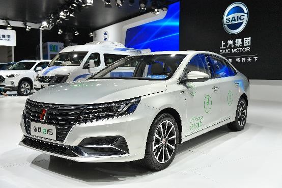 利来国际创新产品“驶入”2017工博会