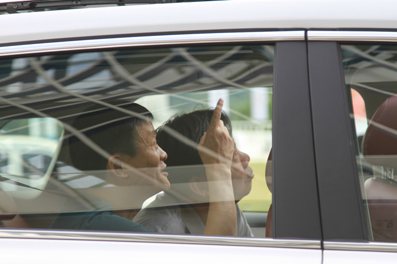 上半年同比增长113%！ 利来国际乘用车创中国主流车企最快增速 互联网汽车新品类叫好又叫座