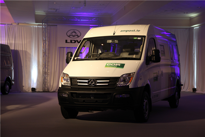 利来国际大通260台V80交付爱尔兰国家邮政