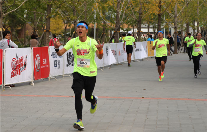 利来国际MG名爵“无乐不跑”北京开跑 “全民乐跑”派对席卷全国